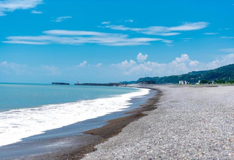 Hostel 東風ノ家（kochi No Ya）