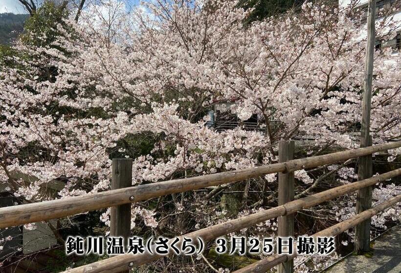 Hotell リバーサイド