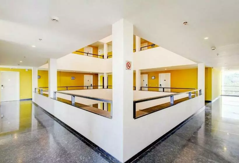 Hotelli Capital O 77219  Dwarwata