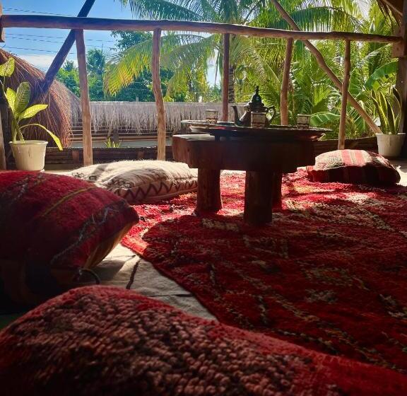 هتل La Bohème Boutique Glamping