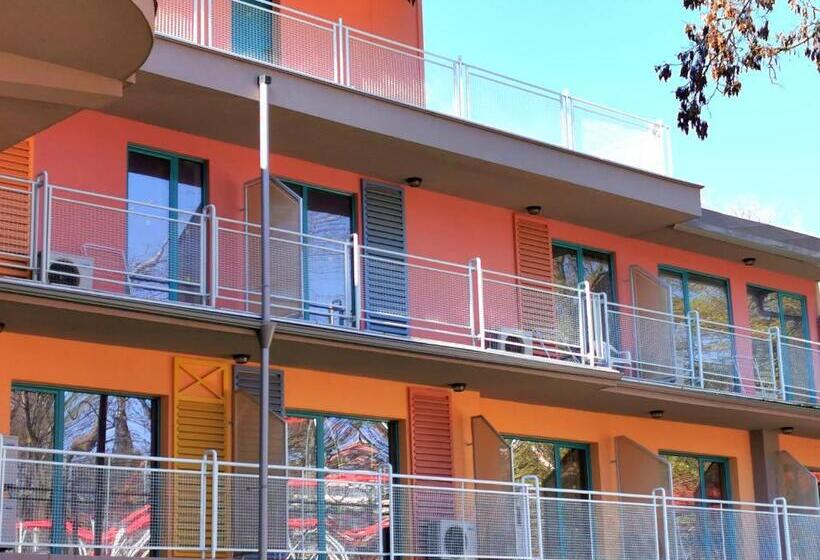 בית מלון כפרי Largo Beach