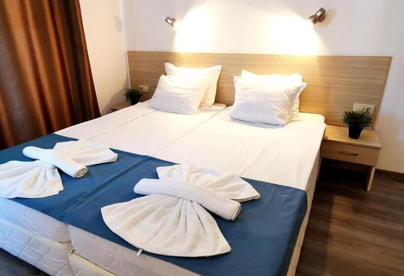 בית מלון כפרי Largo Beach