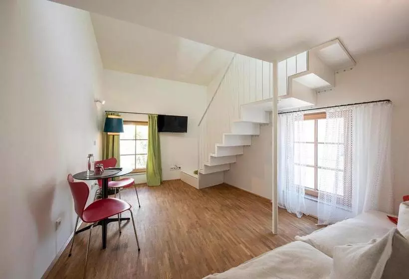 هتل Pradl Elf My Apartment