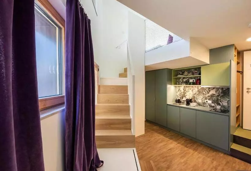 هتل Pradl Elf My Apartment