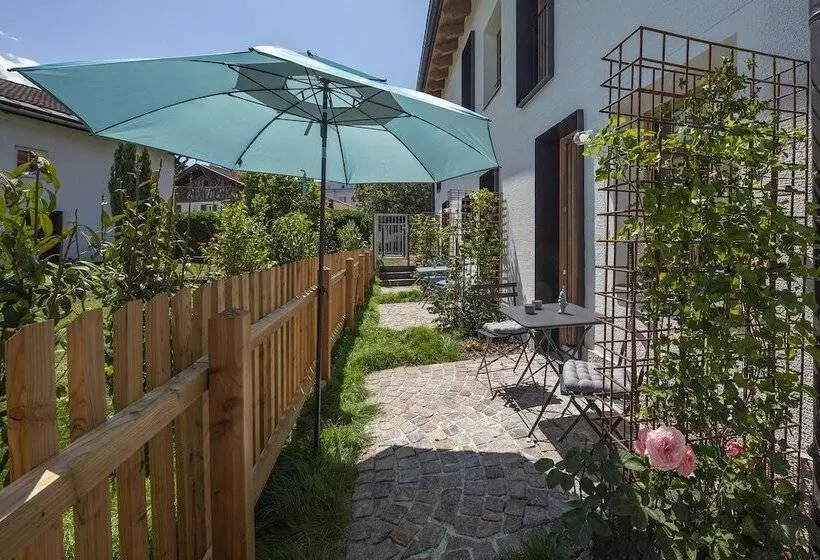 هتل Pradl Elf My Apartment