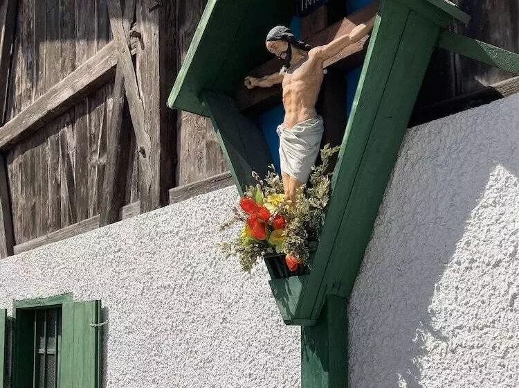 هتل Pradl Elf My Apartment