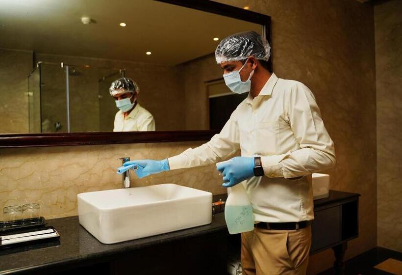 Szálloda Sahdev Bagh