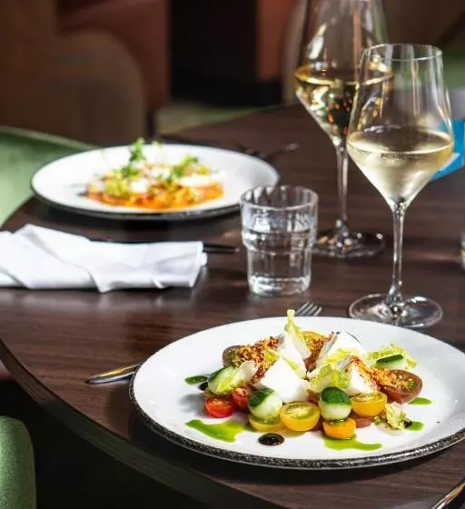 هتل The Florian Amsterdam Airport