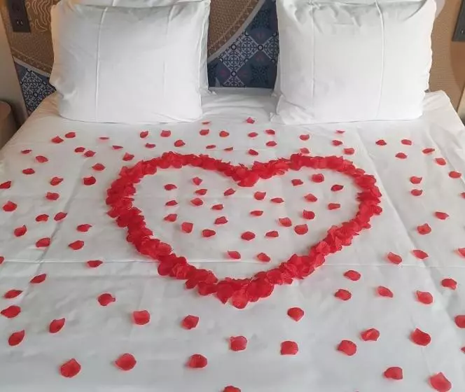 هتل The Florian Amsterdam Airport