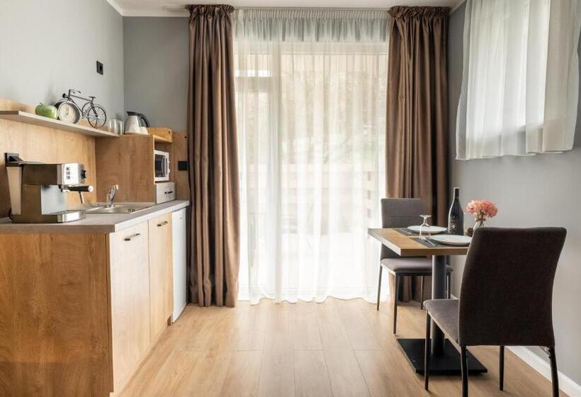 פנסיון Villa Pino