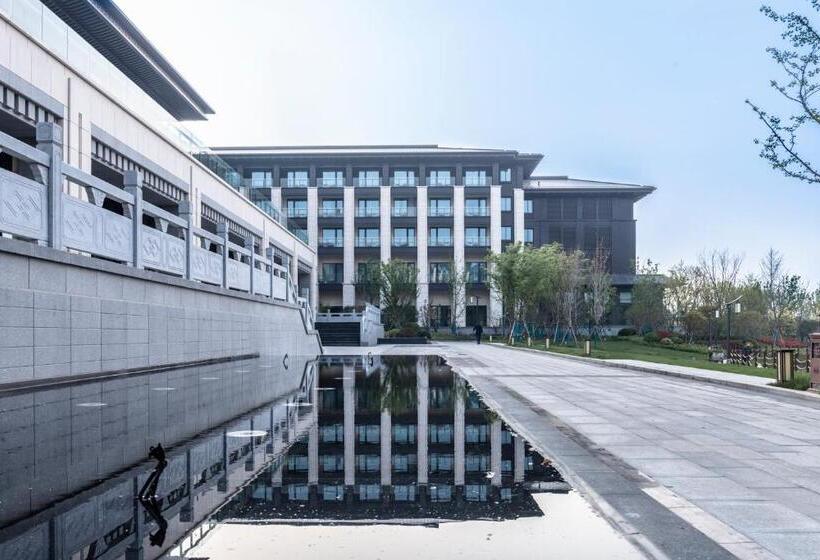 Primus Hotel Xuzhou Dalong Lake