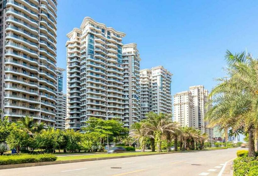 Otel Haikou Xiuying · Grand Shopping Center