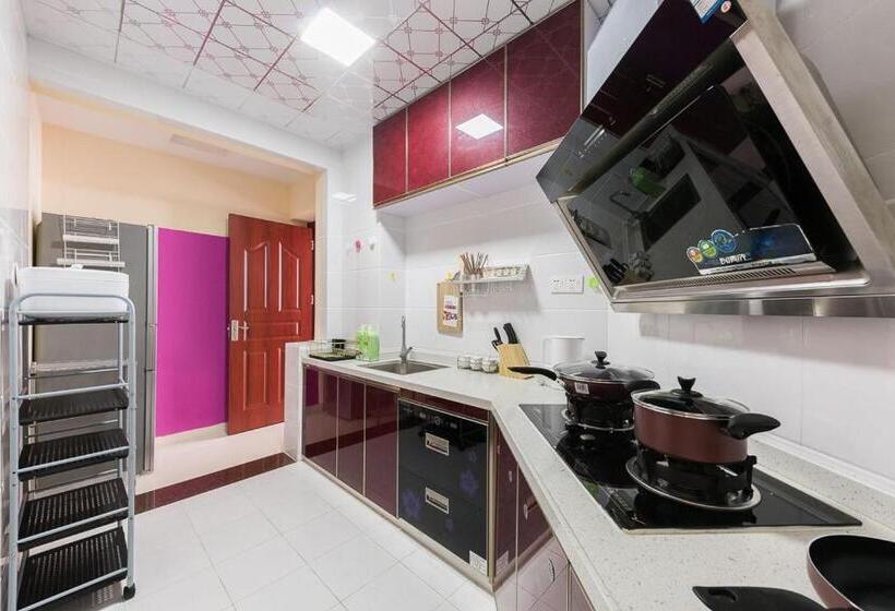 Otel Haikou Xiuying · Grand Shopping Center