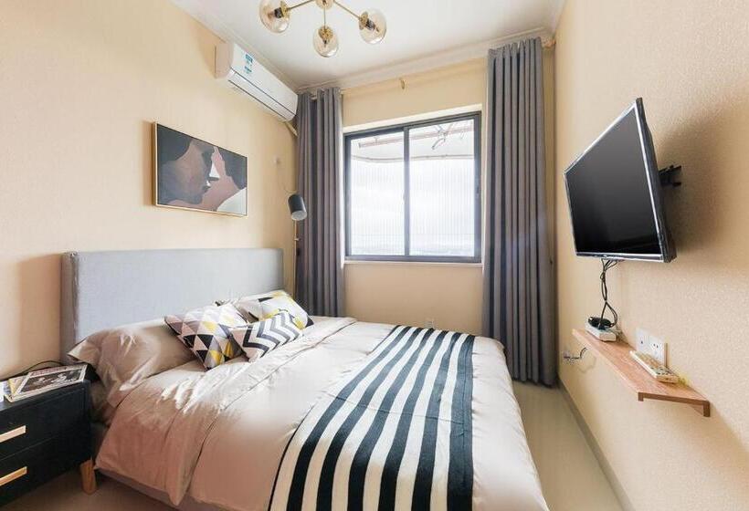 Otel Haikou Xiuying · Grand Shopping Center