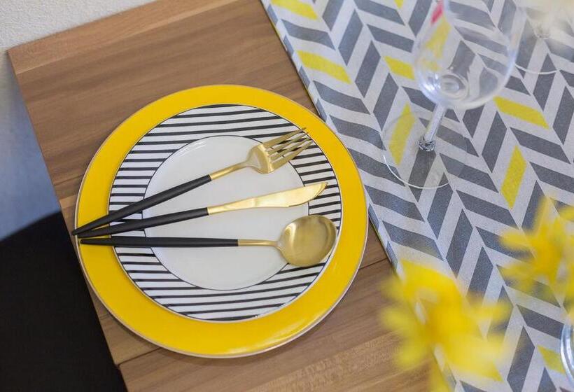 Otel Haikou Xiuying · Grand Shopping Center