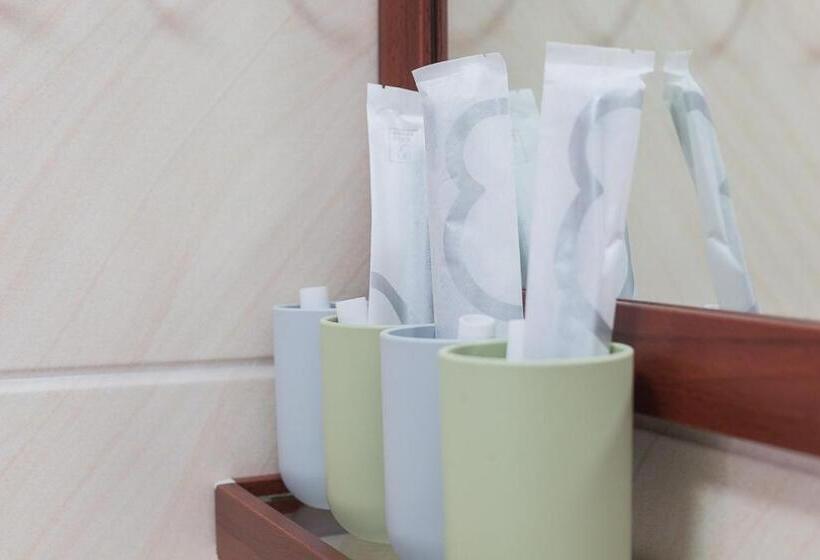 Otel Haikou Xiuying · Grand Shopping Center