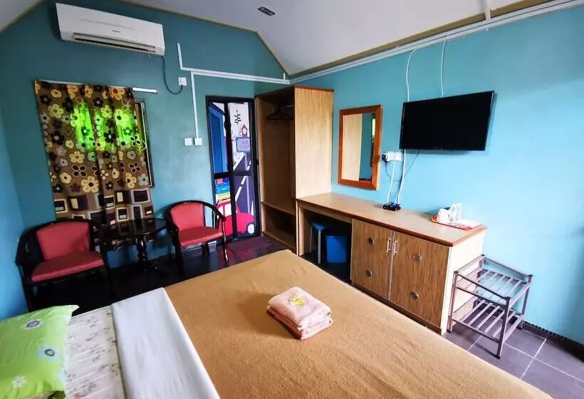 Hotelli Oyo 90038 Dalyla Inn Chalet