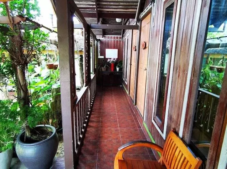 Hotelli Oyo 90038 Dalyla Inn Chalet