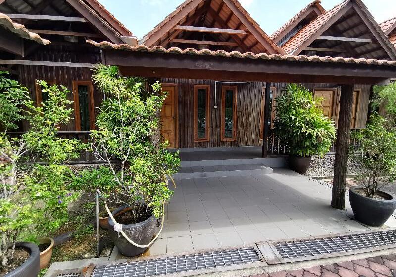 Otel Oyo 90038 Dalyla Inn Chalet