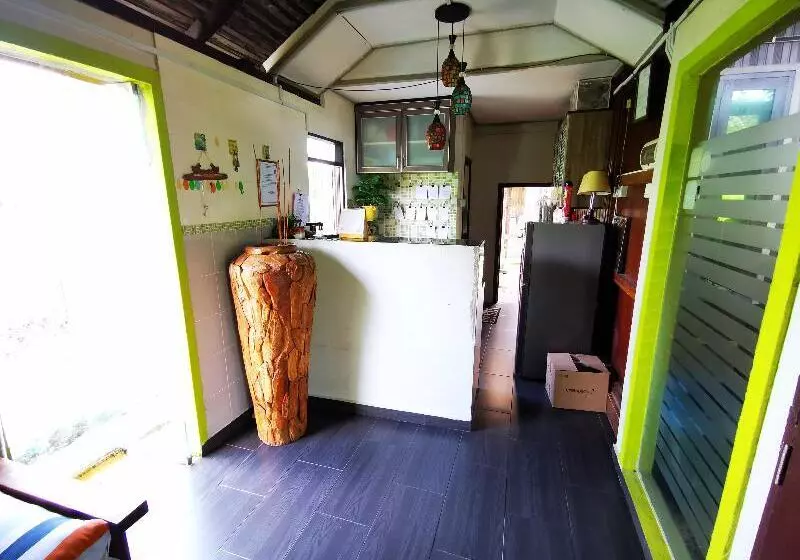 Hotelli Oyo 90038 Dalyla Inn Chalet