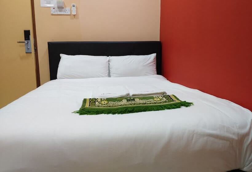 בית מלון כפרי Puteri Miqaila