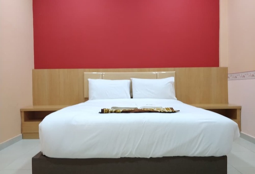 בית מלון כפרי Puteri Miqaila