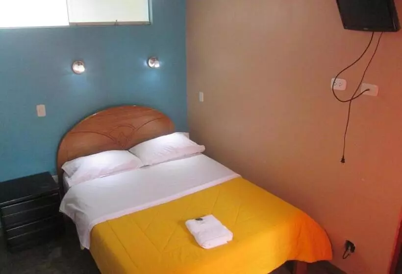 Hotelli Villa Santa Ana