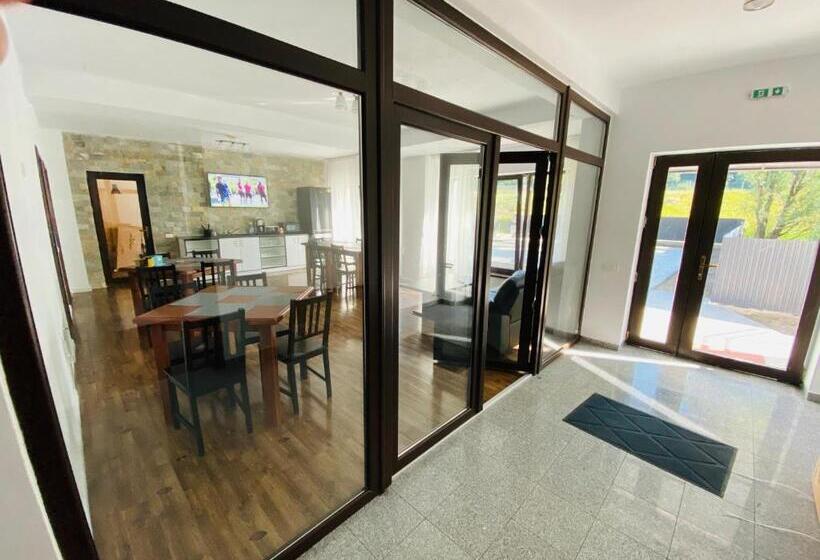 پانسیون Grand Caciulata