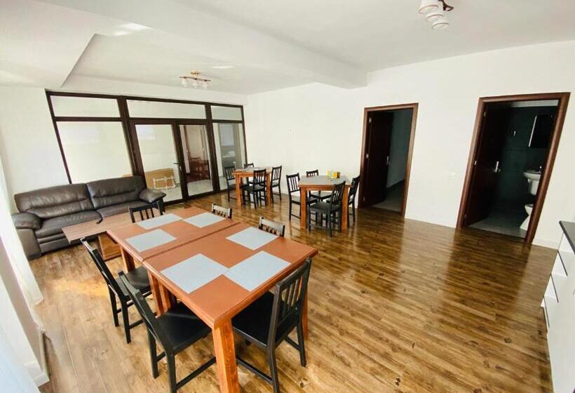 پانسیون Grand Caciulata