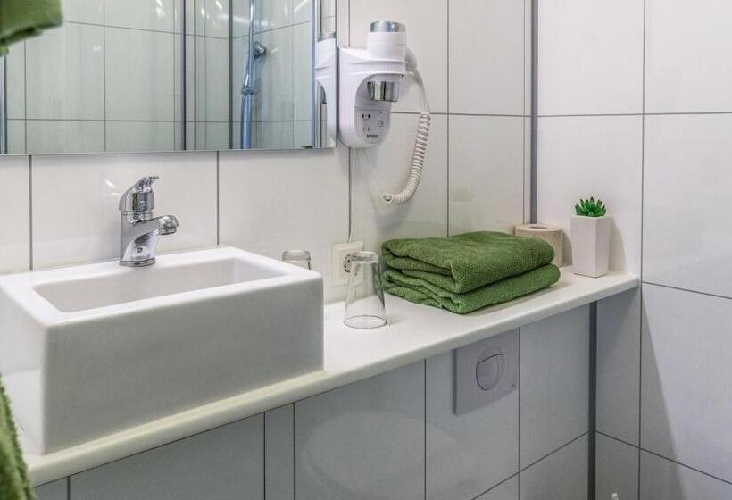 پانسیون Vogahraun 4