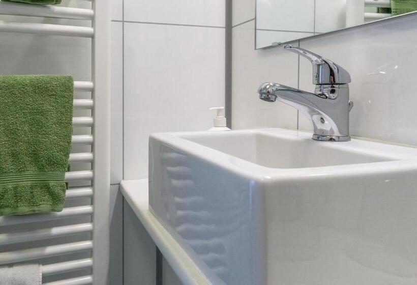 پانسیون Vogahraun 4