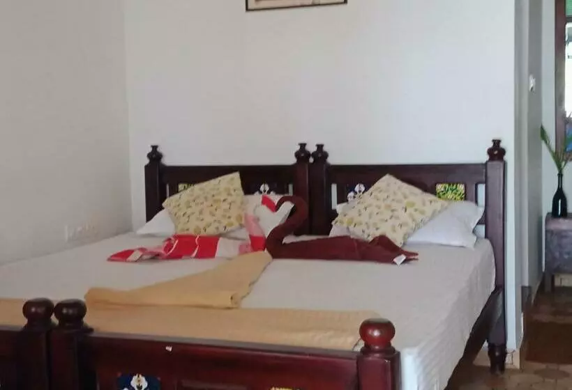 リゾートホテル Lemon Dew Beach House, Alleppey Beach