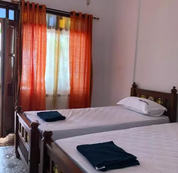 リゾートホテル Lemon Dew Beach House, Alleppey Beach