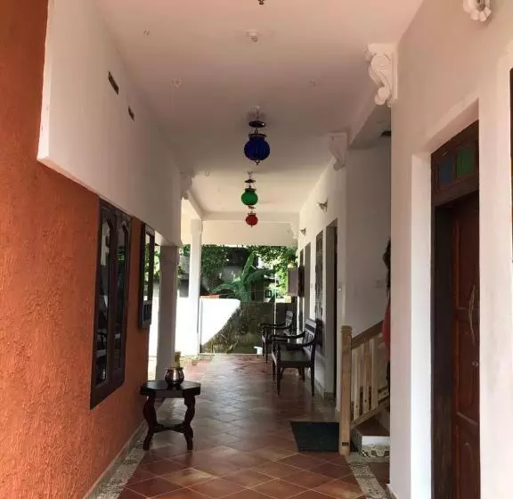 リゾートホテル Lemon Dew Beach House, Alleppey Beach
