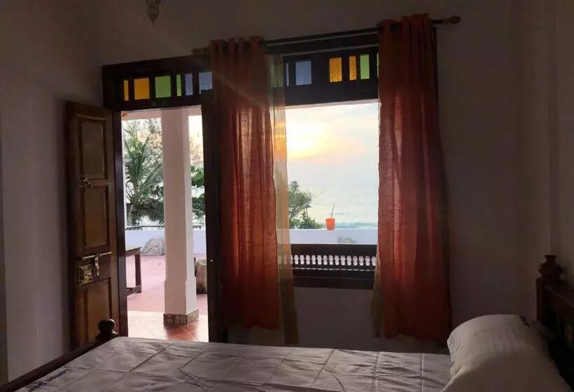 リゾートホテル Lemon Dew Beach House, Alleppey Beach