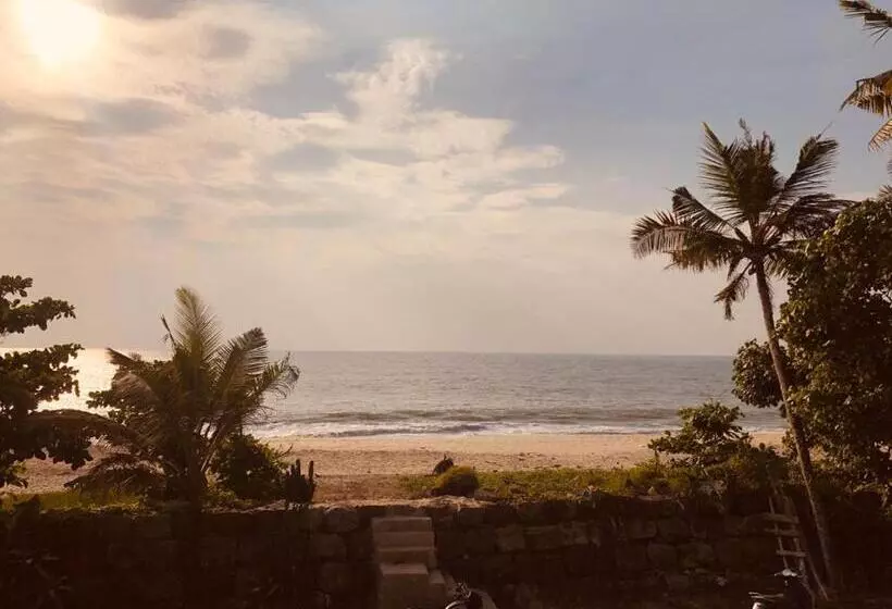 リゾートホテル Lemon Dew Beach House, Alleppey Beach