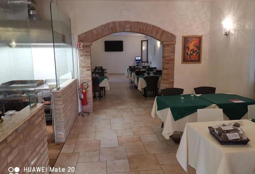 ユースホステル Locanda Zanzarina D Oro Nel Parco Oglio Sud