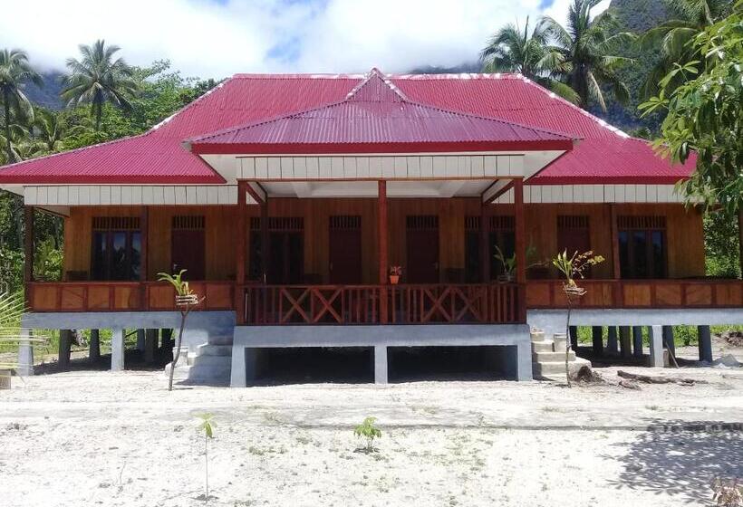 فندق صغير Nusa Nalan Beach Resort