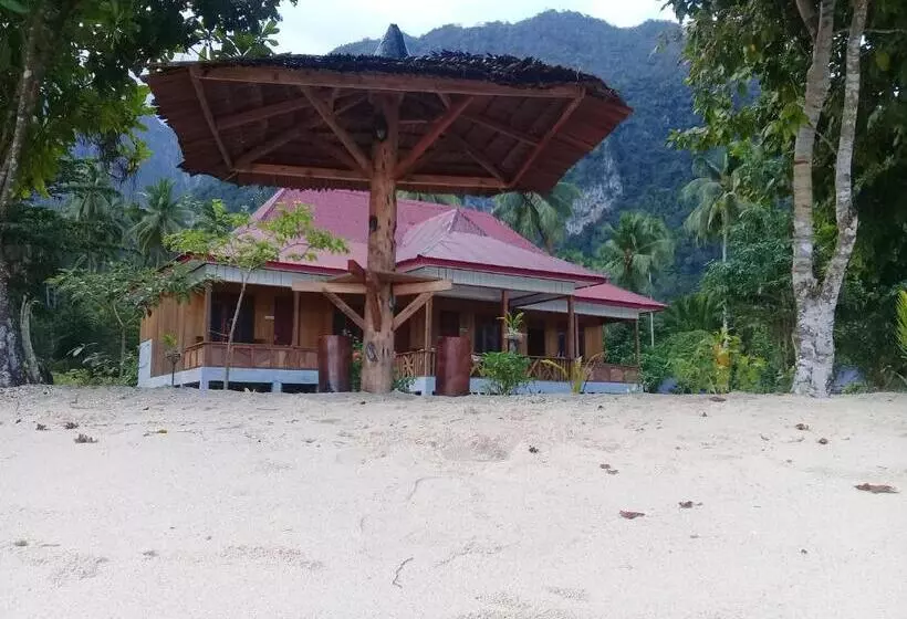 Retkeilymaja Nusa Nalan Beach Resort