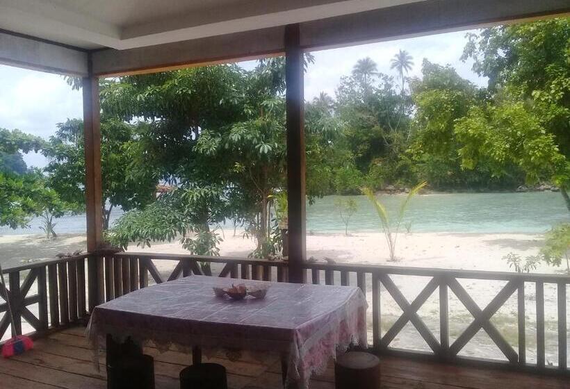 فندق صغير Nusa Nalan Beach Resort