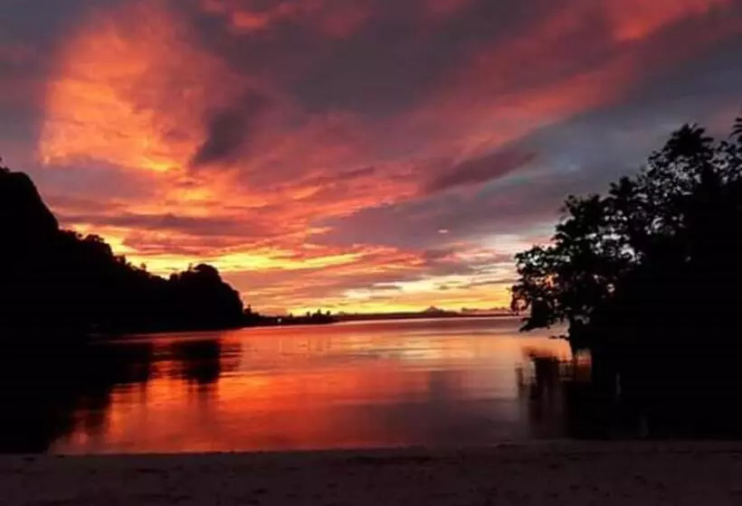 Retkeilymaja Nusa Nalan Beach Resort