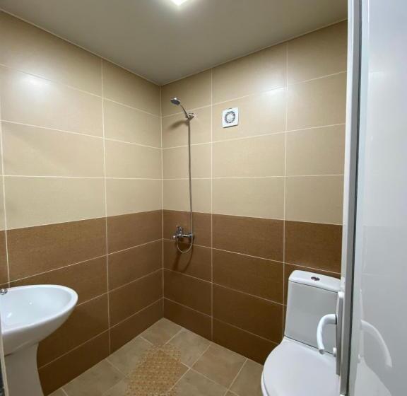 تختخواب و صبحانه Guesthouse Hill Side