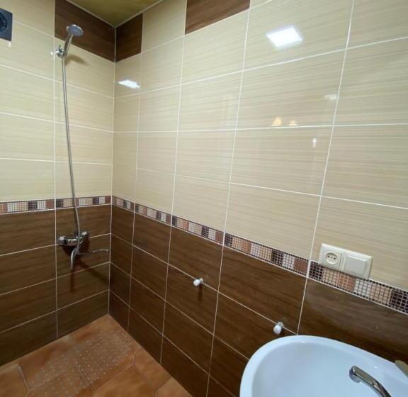 تختخواب و صبحانه Guesthouse Hill Side