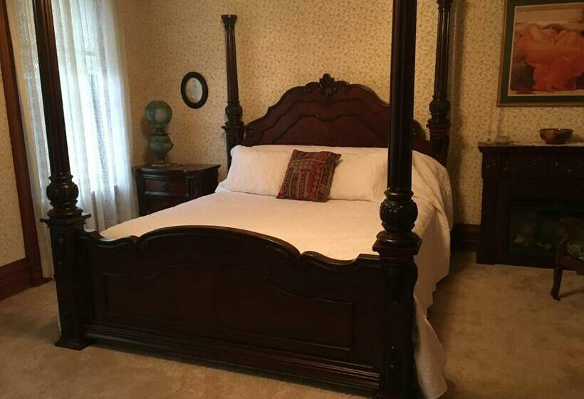 مبيت وإفطار The Grand Kerr House