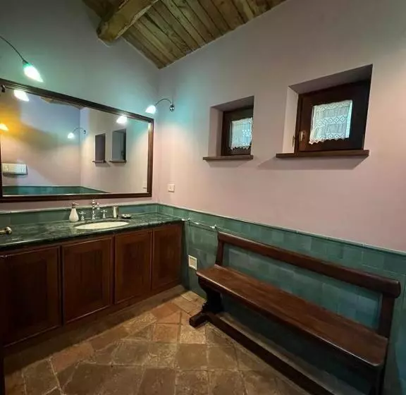 ホテル Agriturismo Casale Montebello