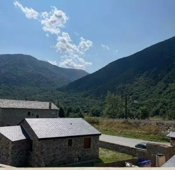 Hotelli Le Campcardos