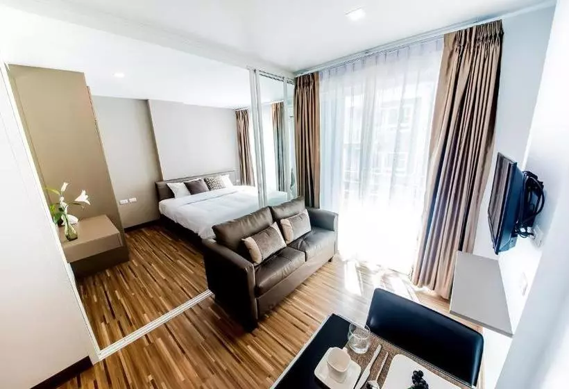 Hotelli The Violin Sriracha