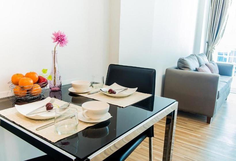 Hotel The Violin Sriracha