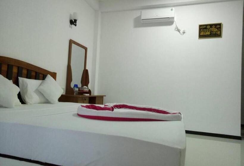 فندق White Lion Paradise Dikwella