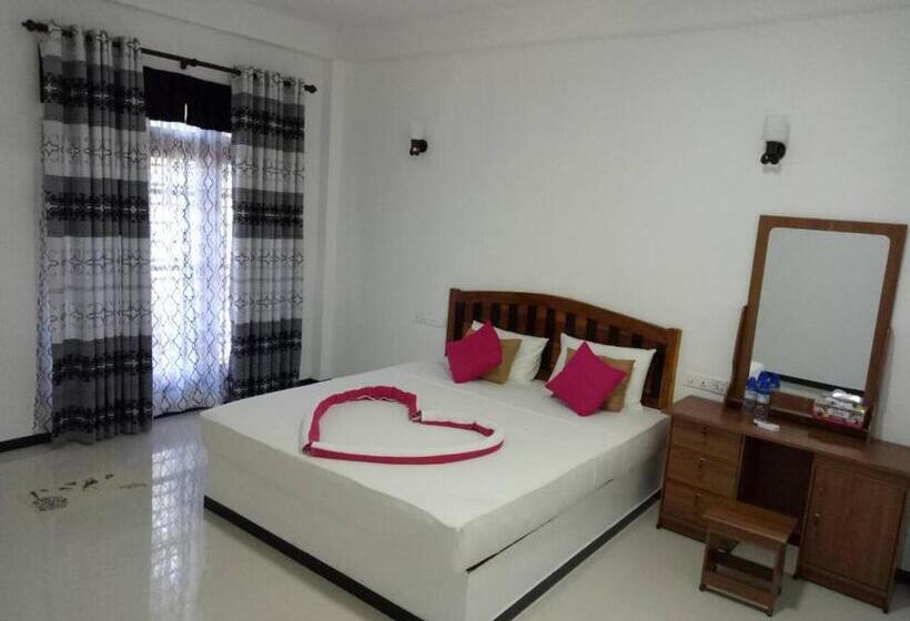 فندق White Lion Paradise Dikwella